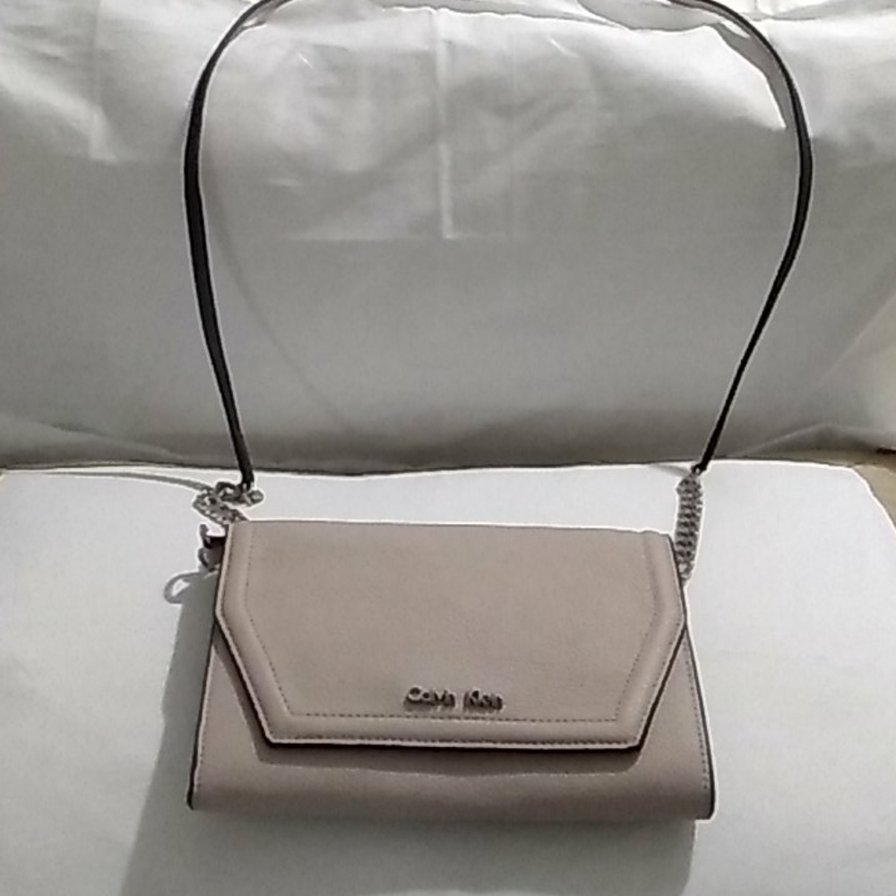 Calvin Klein pink shoulder handbag